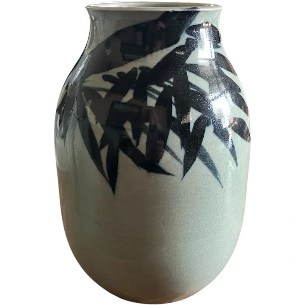 Vase with Bamboo Design Dark Blue on Grayish Blue
